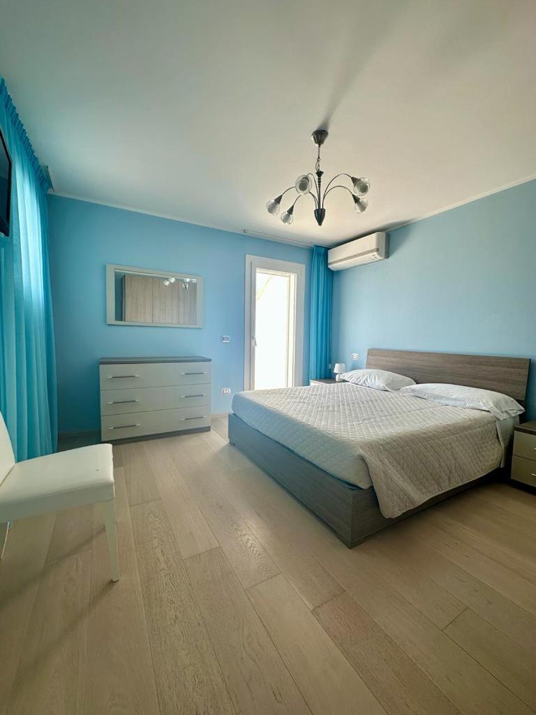 Sigis House - Independent Apartment Sea View Fiumicino Esterno foto